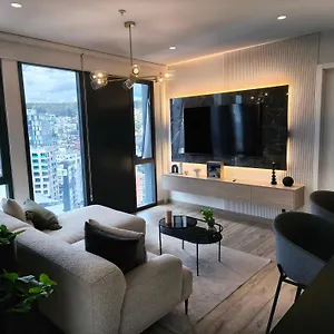 https://republica-del-salvador-coliving-ecuador-xoe.hotelsquito.com